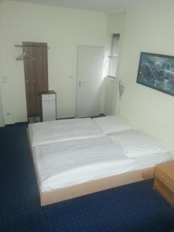 Hotelgarni Frankfurt Frankfurt am Main Zimmer foto
