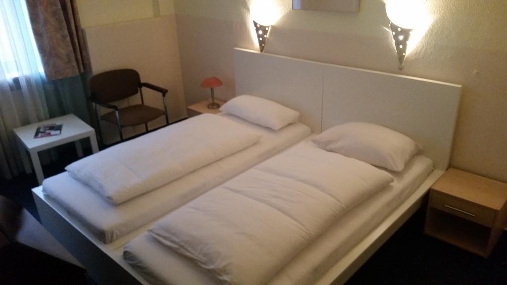 Hotelgarni Frankfurt Frankfurt am Main Zimmer foto