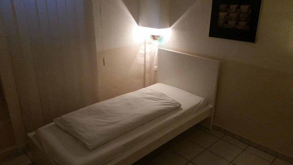 Hotelgarni Frankfurt Frankfurt am Main Zimmer foto